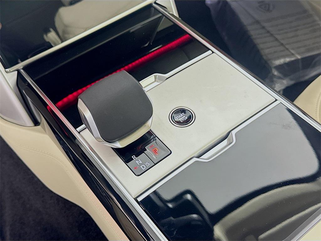 new 2025 Land Rover Range Rover car, priced at $152,510