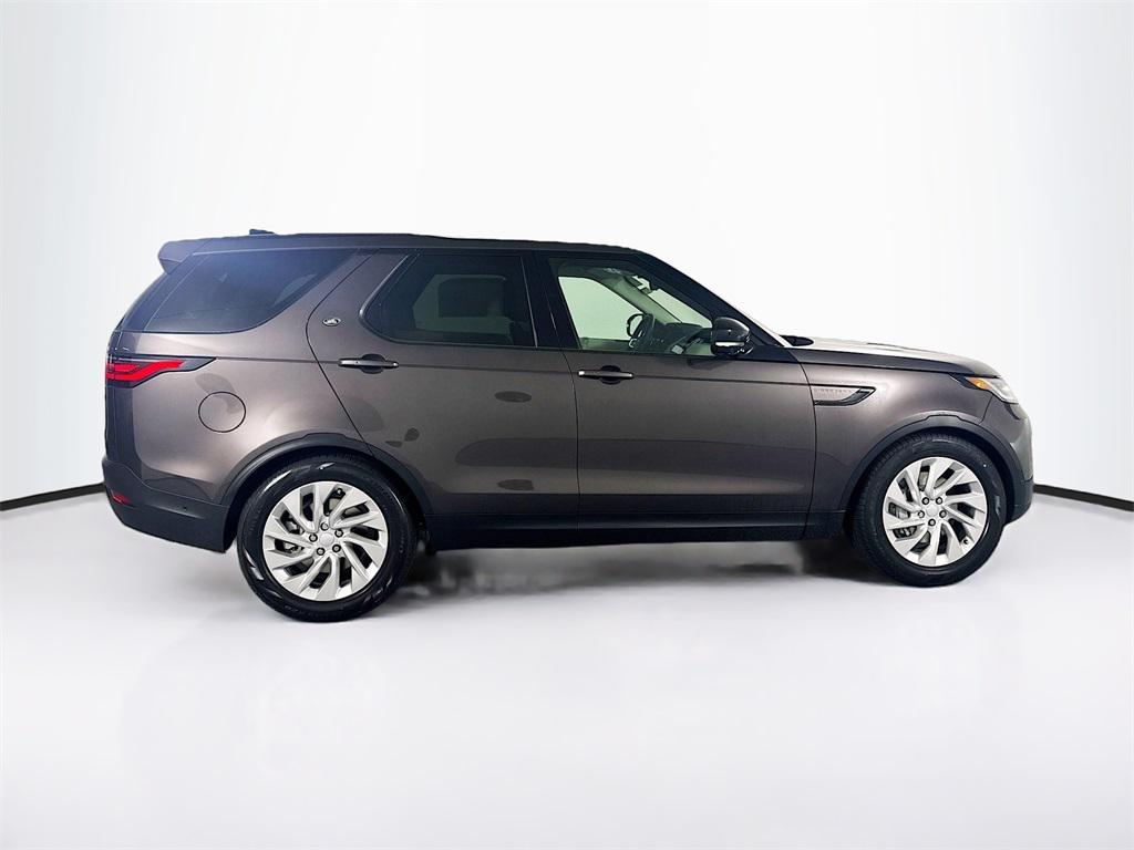 new 2025 Land Rover Discovery car, priced at $65,078
