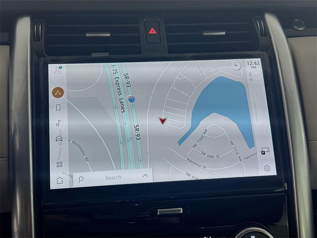 new 2025 Land Rover Discovery car, priced at $65,078