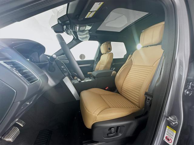new 2025 Land Rover Discovery car, priced at $76,825