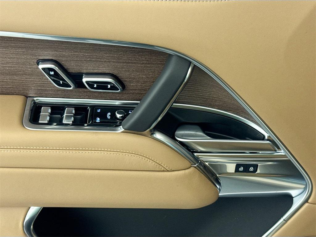 new 2025 Land Rover Range Rover car, priced at $143,525