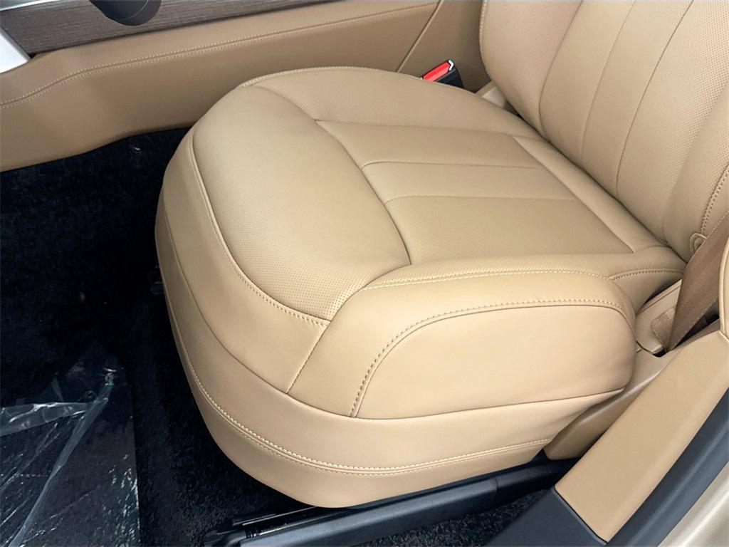 new 2025 Land Rover Range Rover car, priced at $143,525