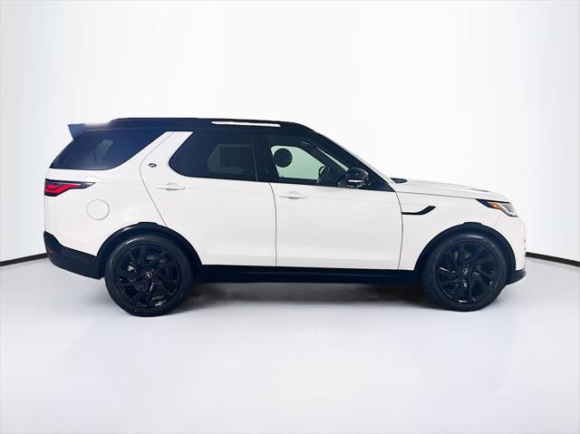 new 2025 Land Rover Discovery car, priced at $76,003