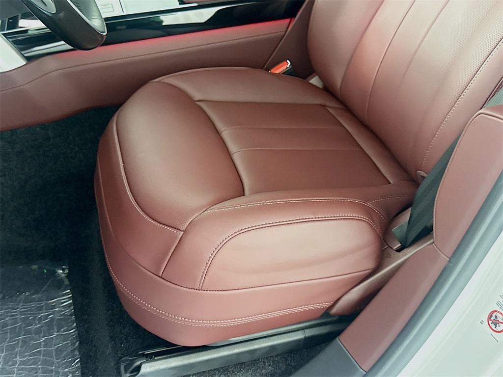new 2025 Land Rover Range Rover car, priced at $154,810