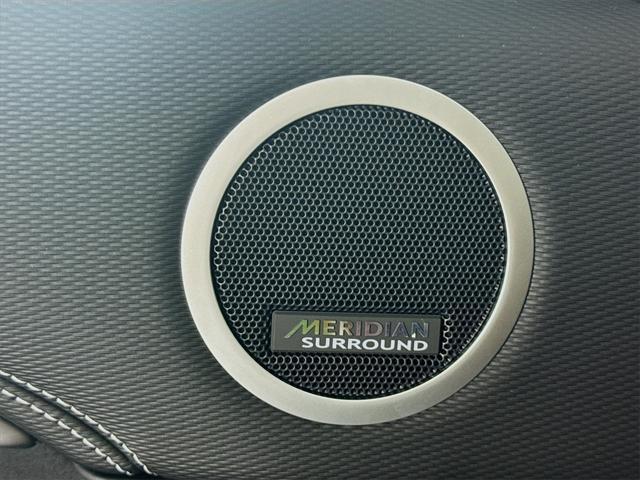 new 2025 Land Rover Discovery car, priced at $78,468