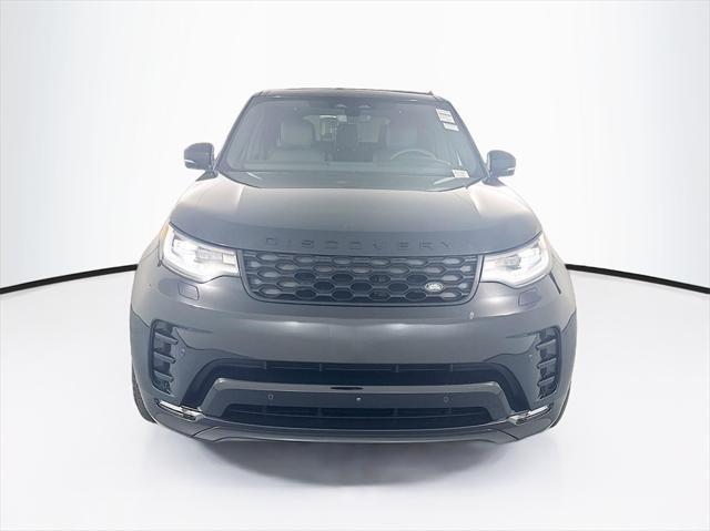 new 2025 Land Rover Discovery car, priced at $70,050