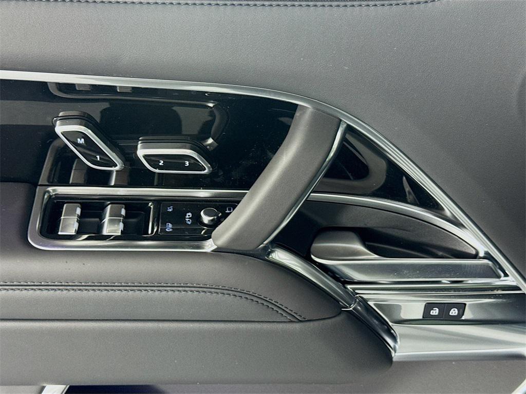 new 2025 Land Rover Range Rover car, priced at $137,205
