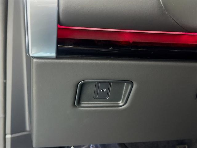 new 2025 Land Rover Range Rover car, priced at $152,380