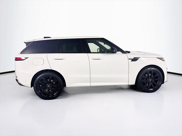 new 2025 Land Rover Range Rover Sport car, priced at $101,040