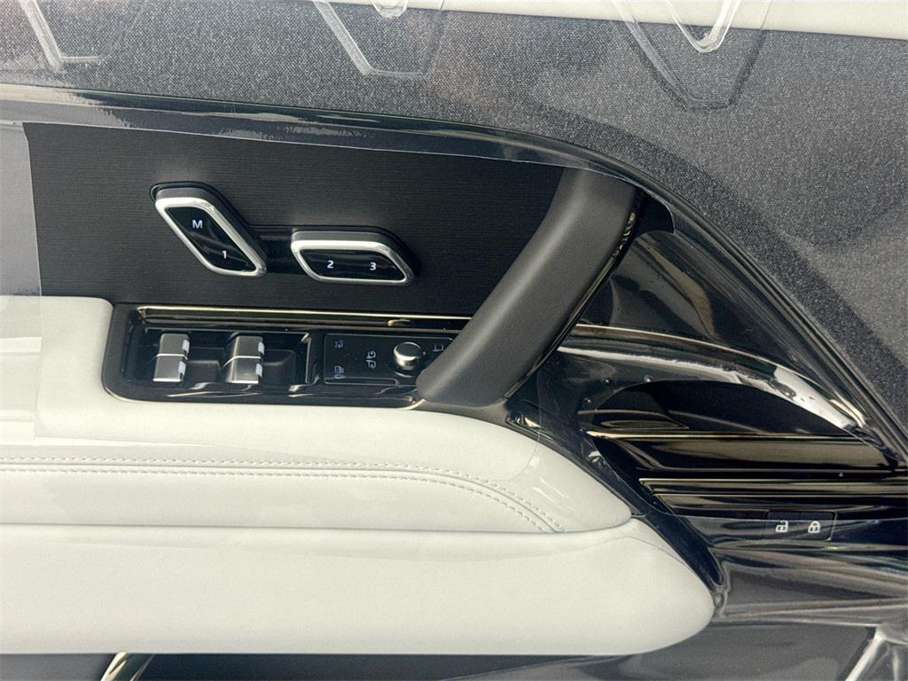 new 2025 Land Rover Range Rover Sport car, priced at $95,840