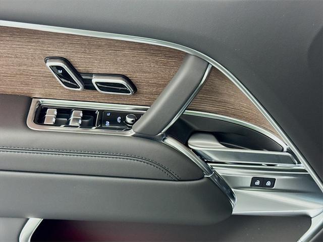 new 2025 Land Rover Range Rover car, priced at $122,955