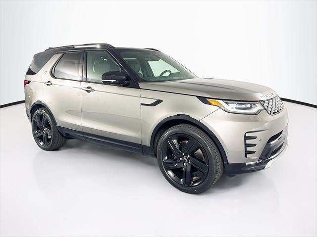 new 2025 Land Rover Discovery car, priced at $85,643