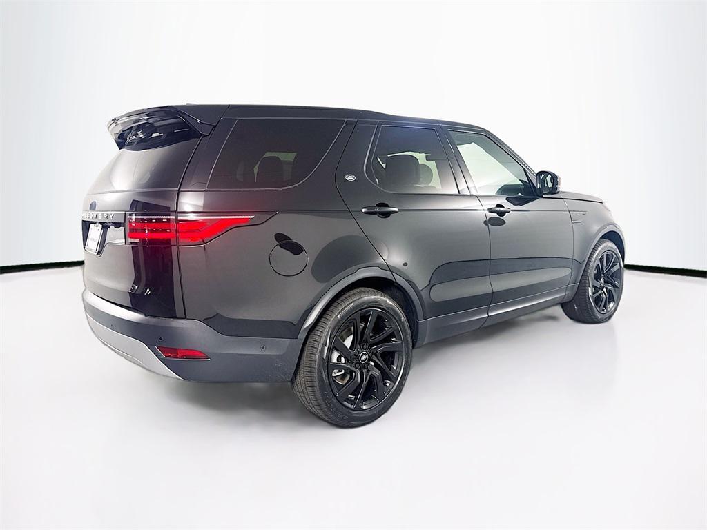 new 2025 Land Rover Discovery car, priced at $66,778