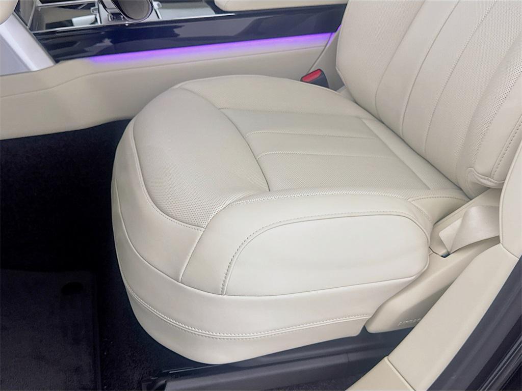 new 2025 Land Rover Range Rover car, priced at $147,600