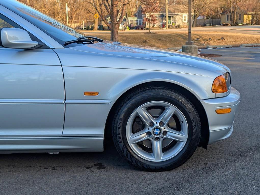 used 2003 BMW 325 car, priced at $10,995
