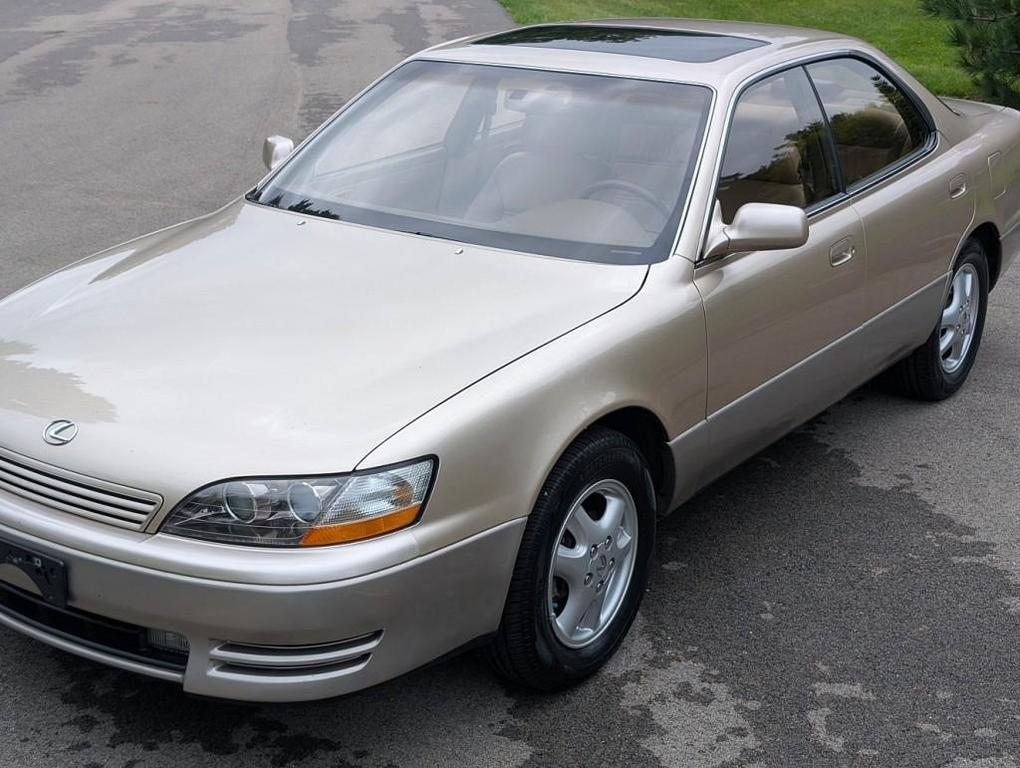 used 1995 Lexus ES 300 car, priced at $9,995