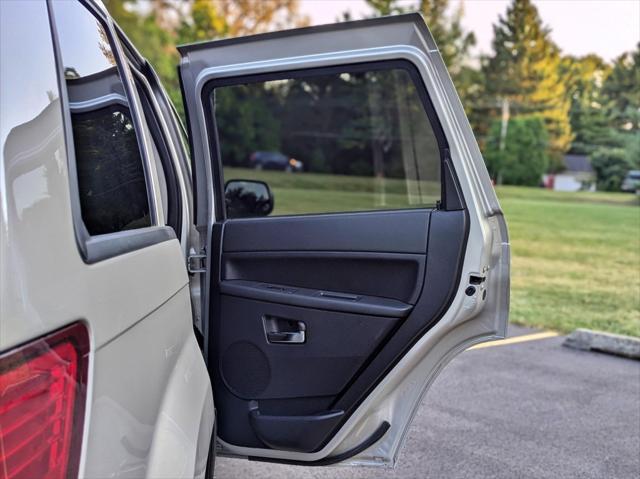 used 2010 Jeep Grand Cherokee car, priced at $7,995