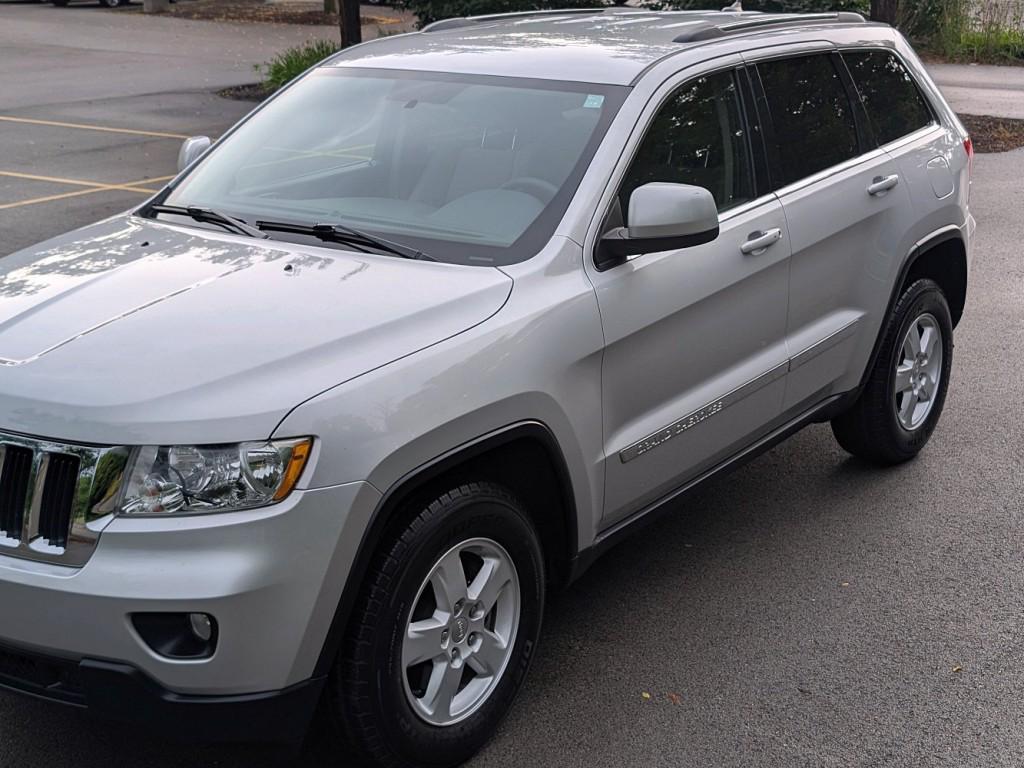 used 2011 Jeep Grand Cherokee car, priced at $10,995