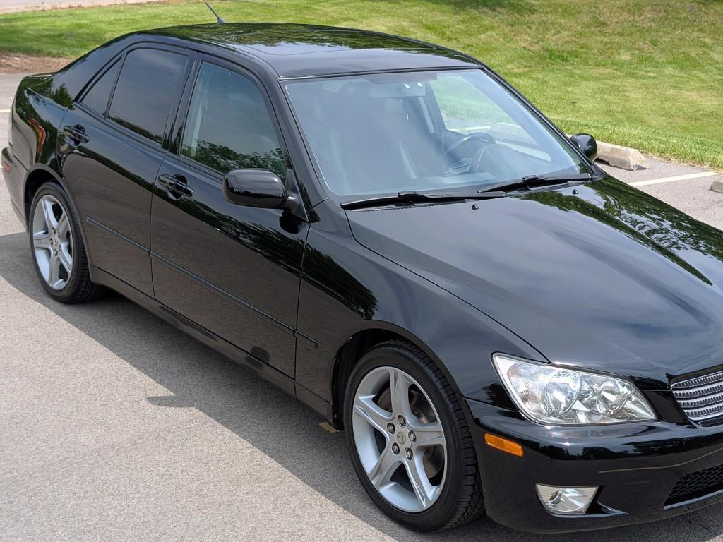used 2001 Lexus IS 300 car, priced at $19,995