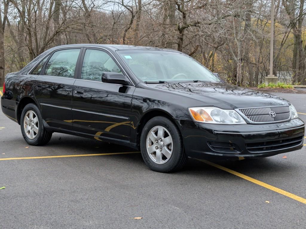 used 2001 Toyota Avalon car, priced at $6,185