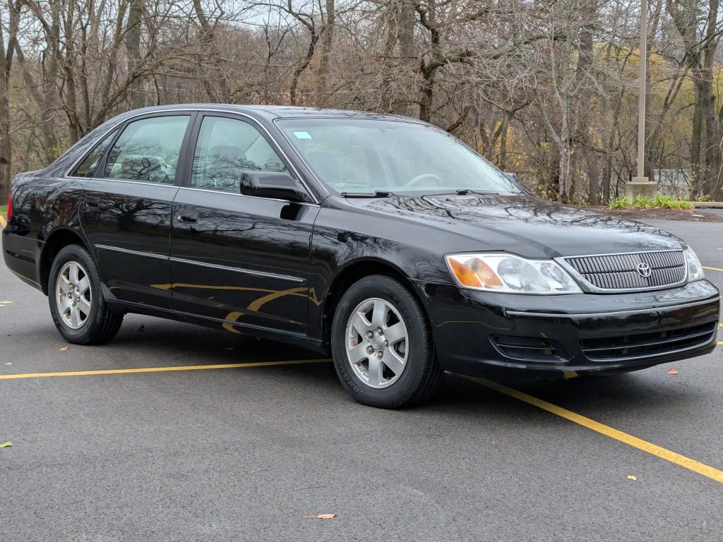 used 2001 Toyota Avalon car, priced at $6,185