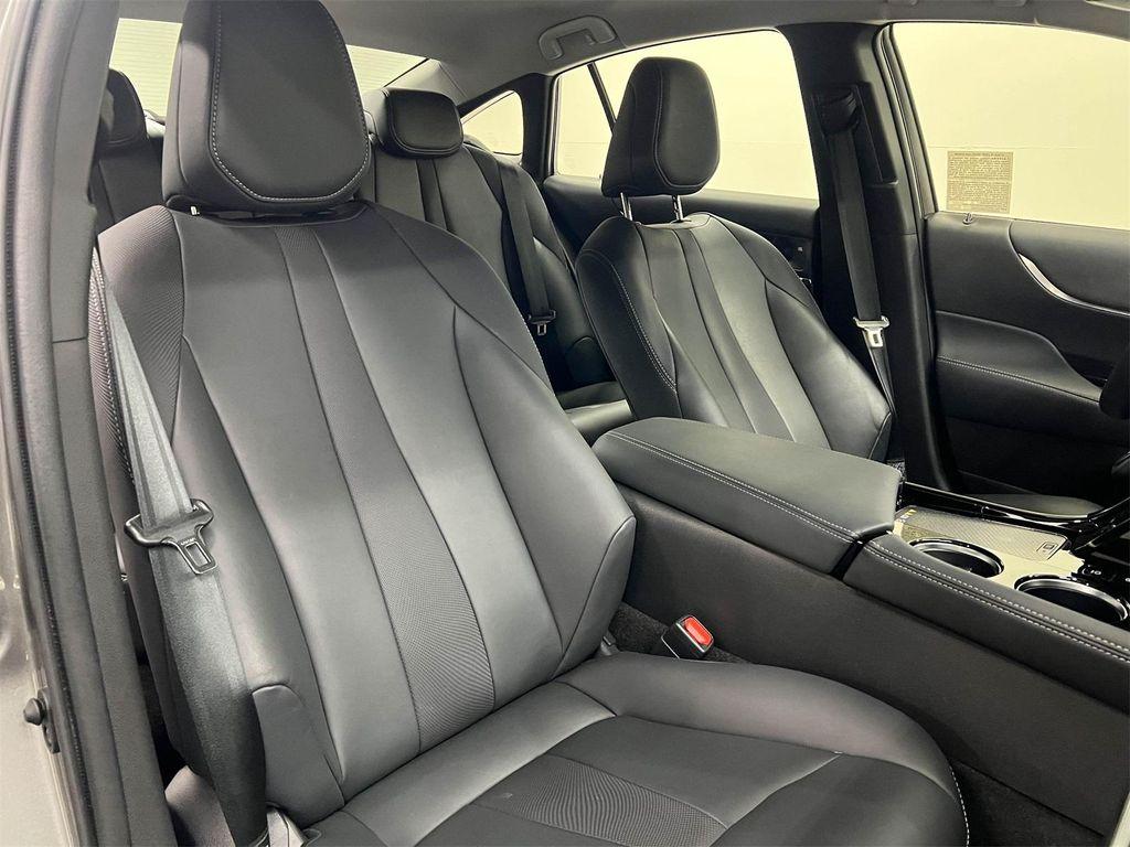 used 2022 Toyota Mirai car, priced at $13,888