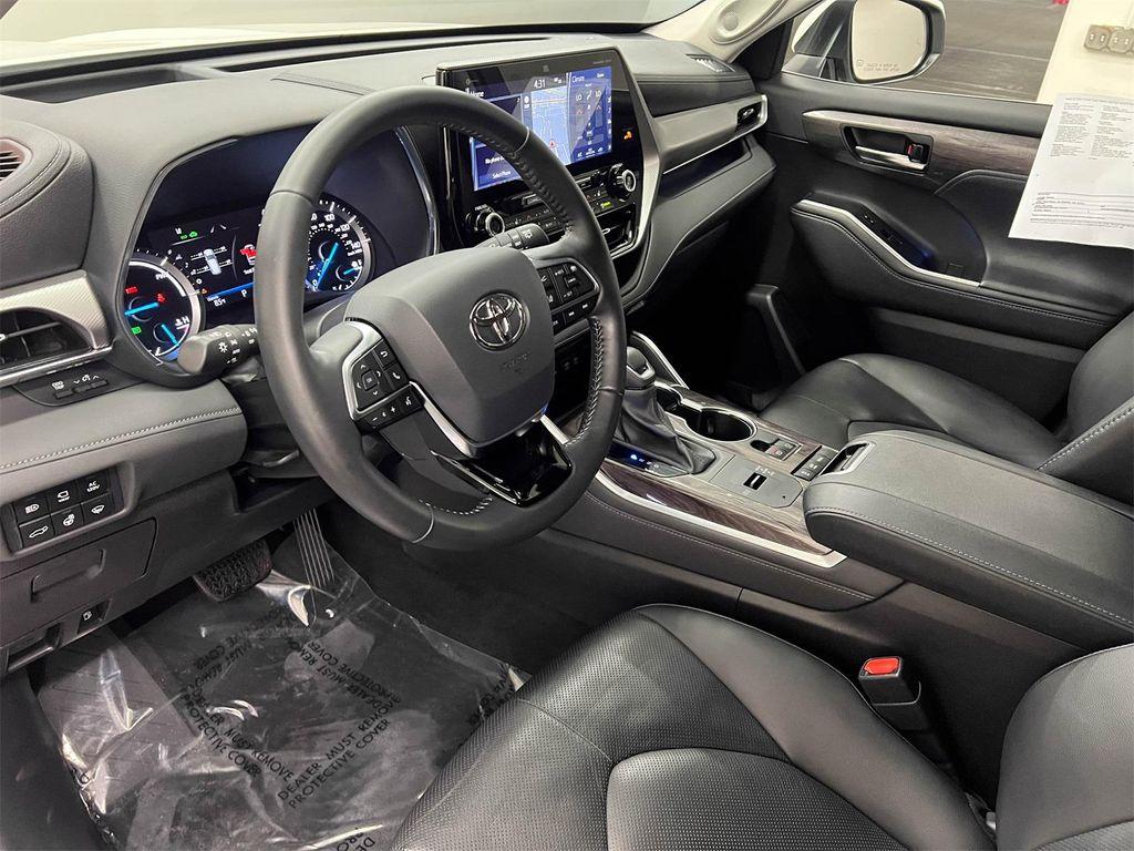 used 2021 Toyota Highlander Hybrid car, priced at $41,788