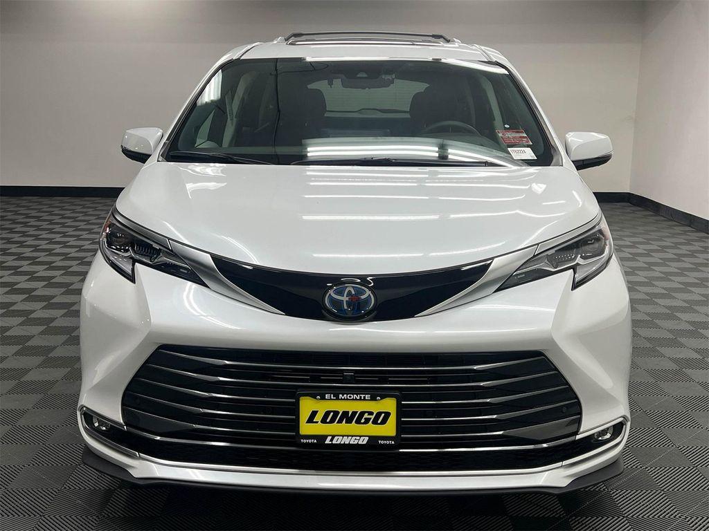 used 2023 Toyota Sienna car, priced at $50,788