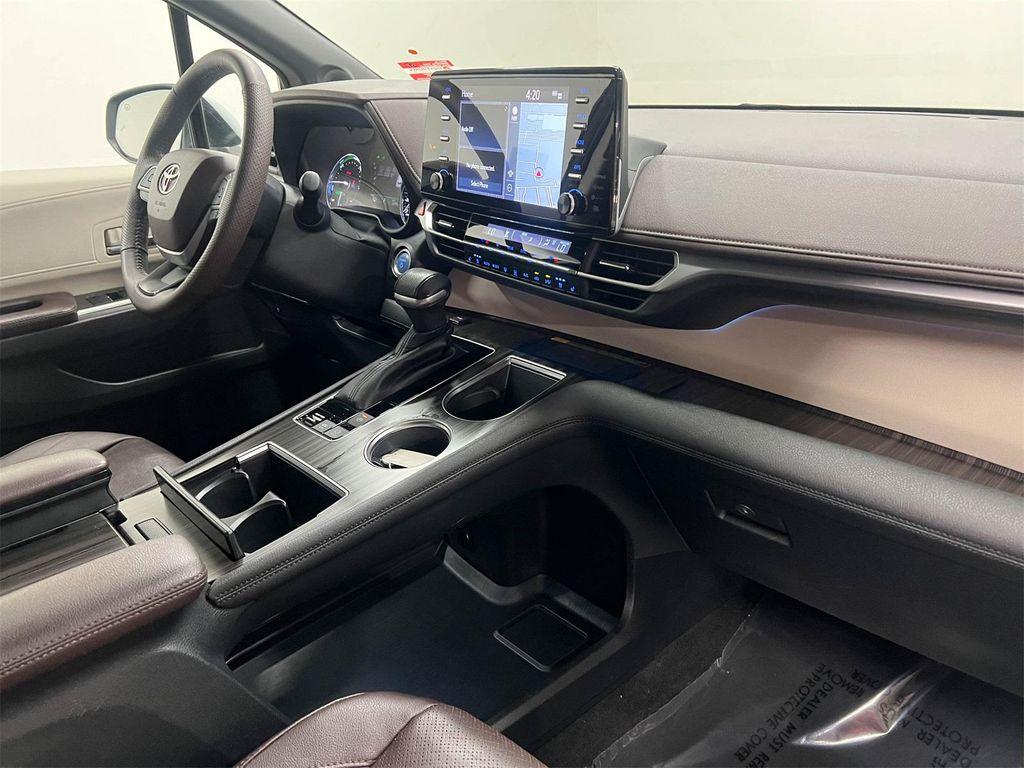 used 2023 Toyota Sienna car, priced at $50,788