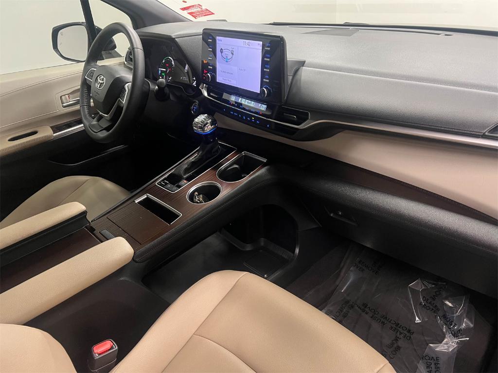 used 2023 Toyota Sienna car, priced at $48,995