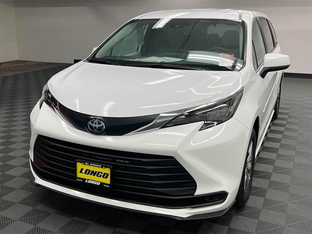 used 2025 Toyota Sienna car, priced at $48,788