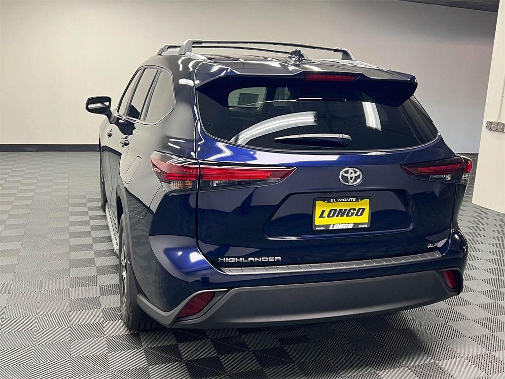 used 2025 Toyota Highlander car, priced at $48,788