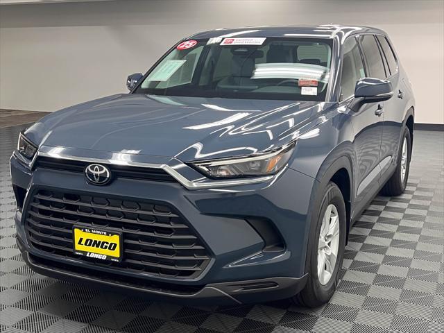 used 2025 Toyota Highlander car, priced at $44,788