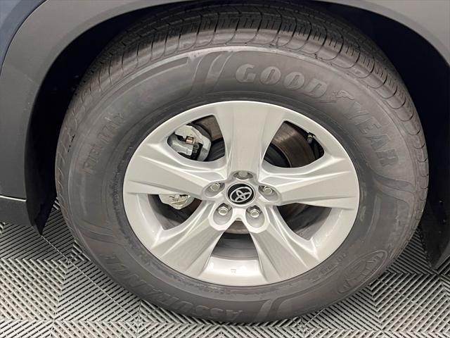 used 2025 Toyota Highlander car, priced at $44,788