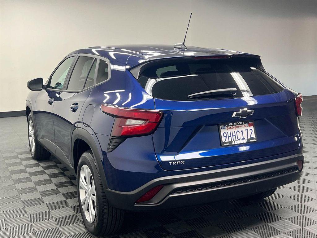 used 2024 Chevrolet Trax car, priced at $20,288