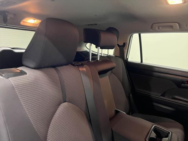 used 2022 Toyota Highlander Hybrid car, priced at $40,995