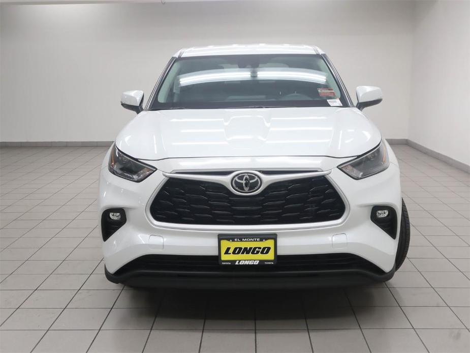 used 2023 Toyota Highlander car, priced at $34,388