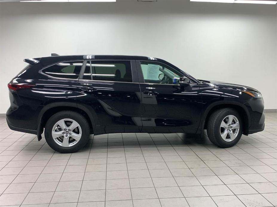 used 2024 Toyota Highlander car, priced at $42,988