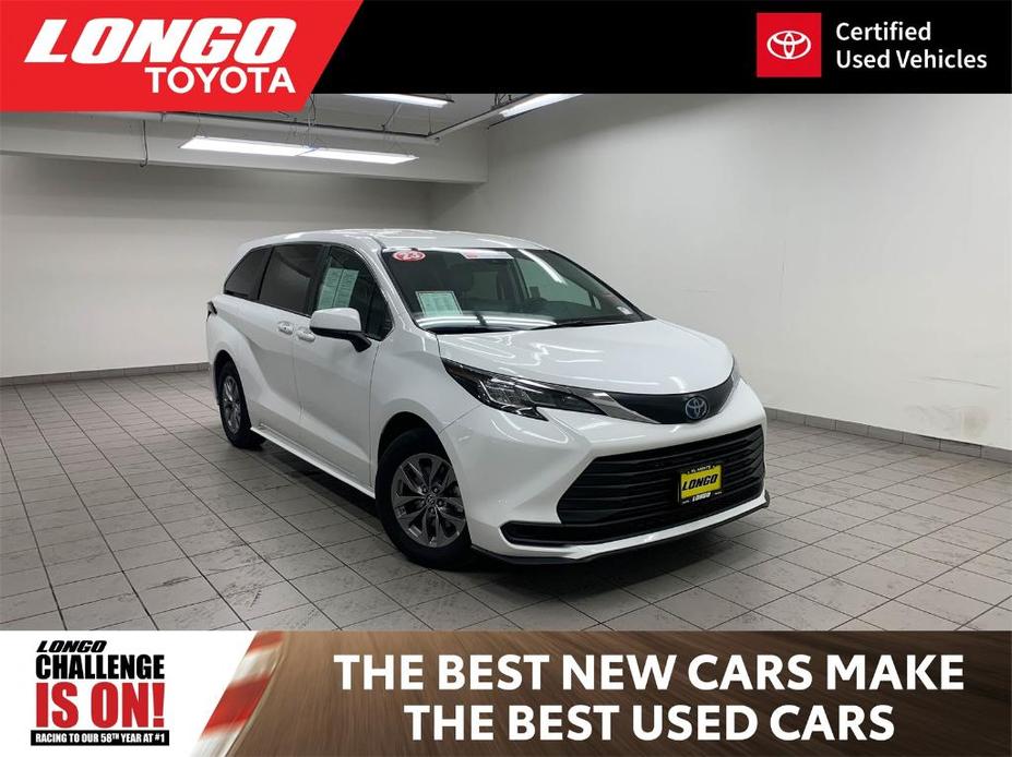 used 2023 Toyota Sienna car, priced at $39,588