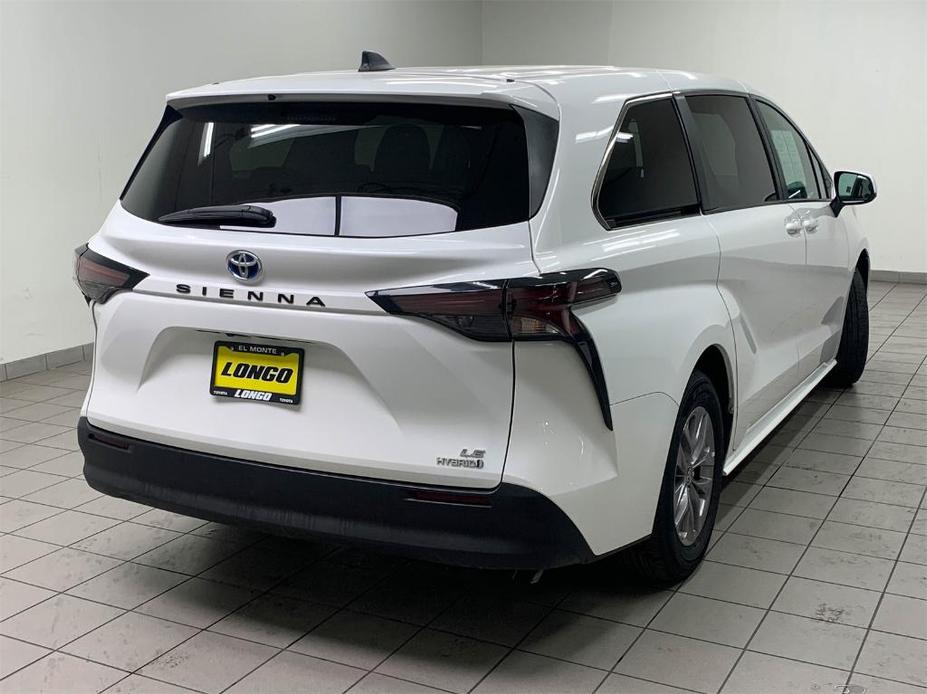 used 2023 Toyota Sienna car, priced at $39,588