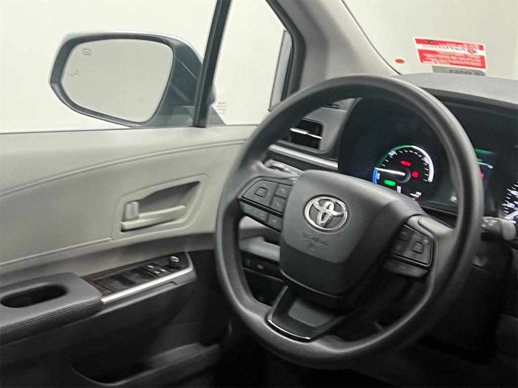 used 2023 Toyota Sienna car, priced at $41,888