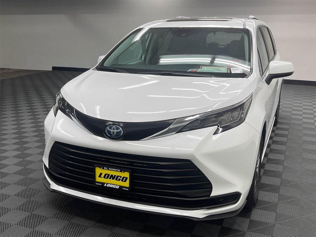 used 2024 Toyota Sienna car, priced at $40,988