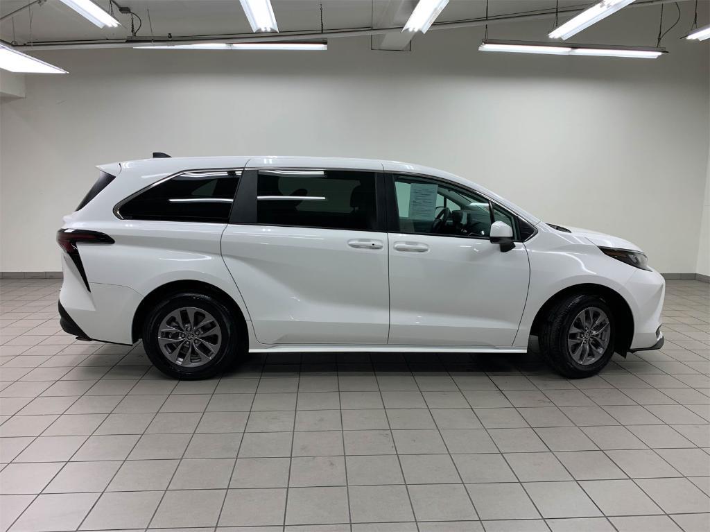 used 2024 Toyota Sienna car, priced at $43,088