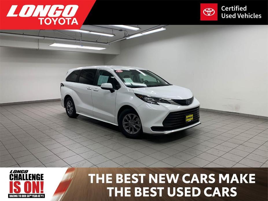 used 2023 Toyota Sienna car, priced at $41,588