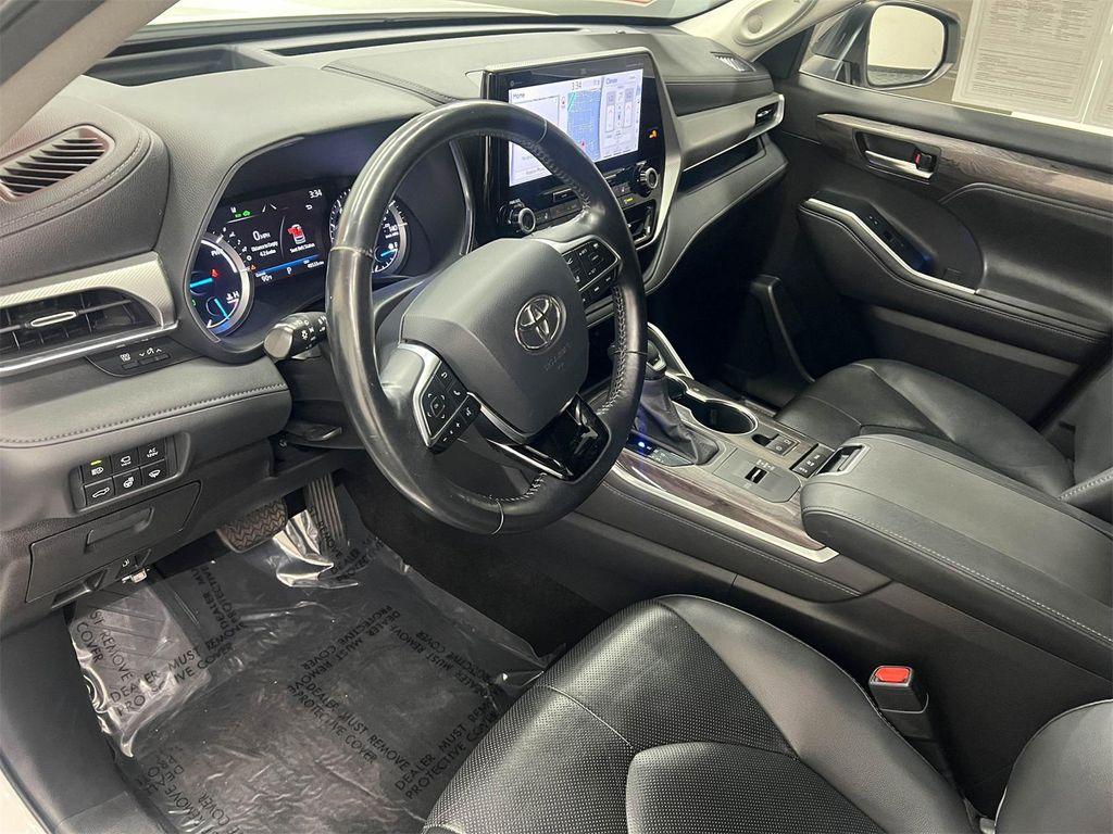 used 2020 Toyota Highlander Hybrid car, priced at $42,488