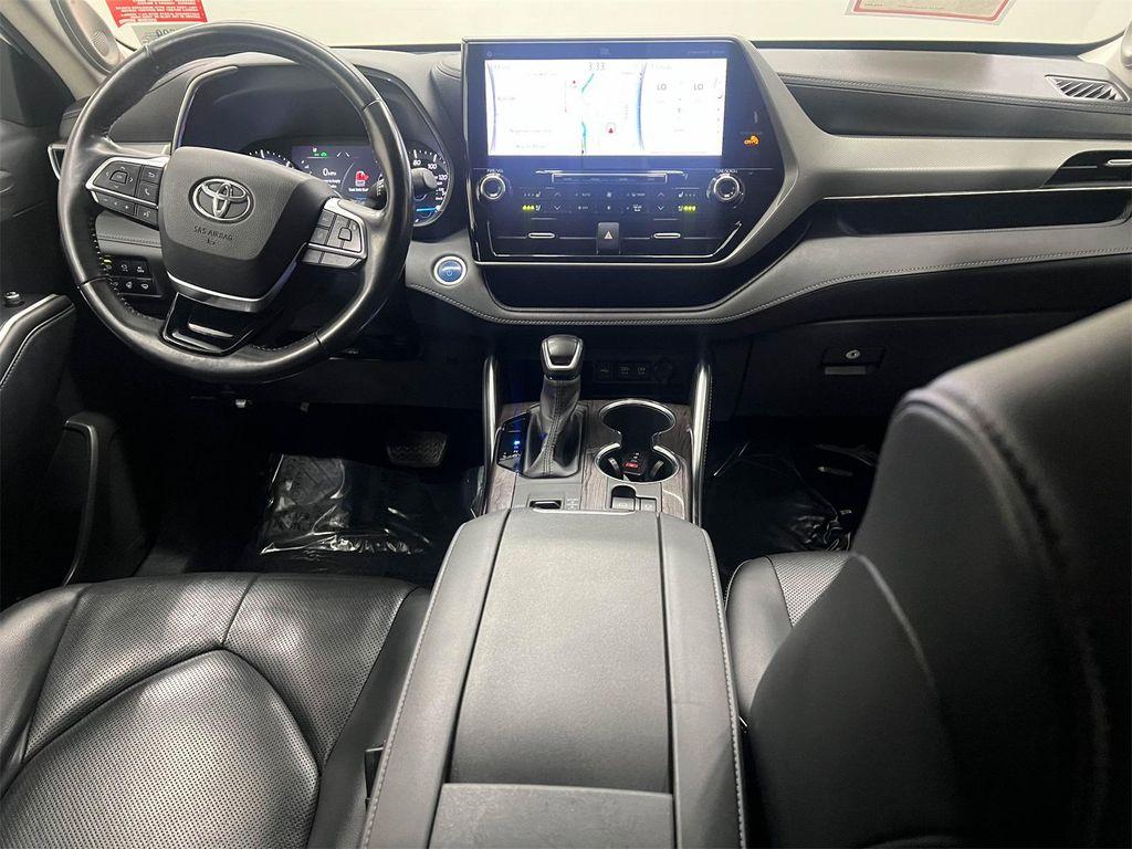 used 2020 Toyota Highlander Hybrid car, priced at $42,488