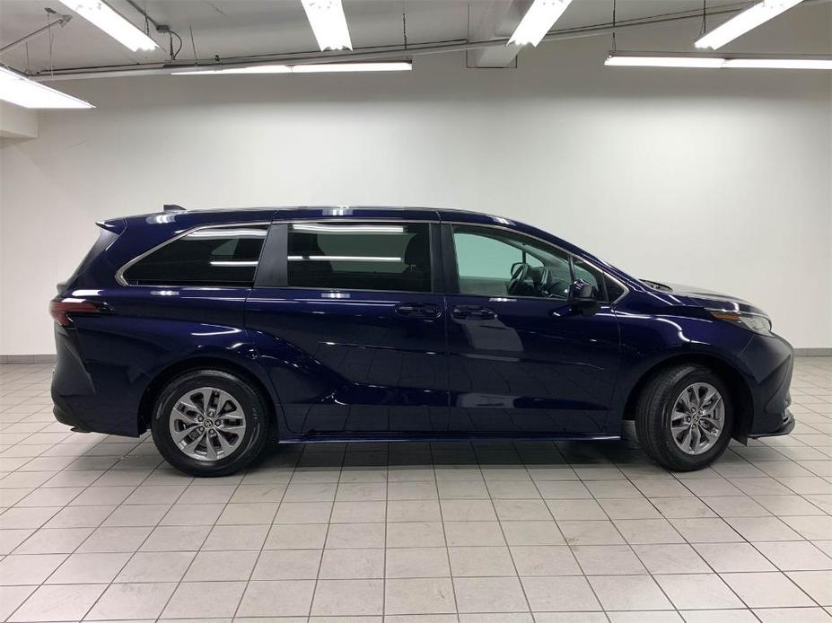 used 2022 Toyota Sienna car, priced at $40,088