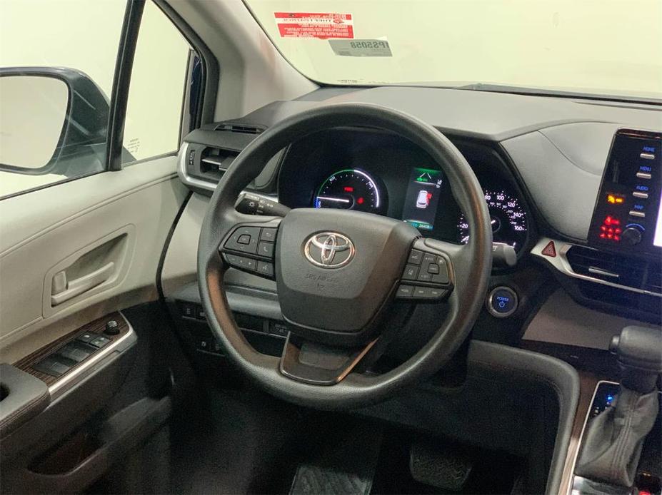 used 2022 Toyota Sienna car, priced at $40,088