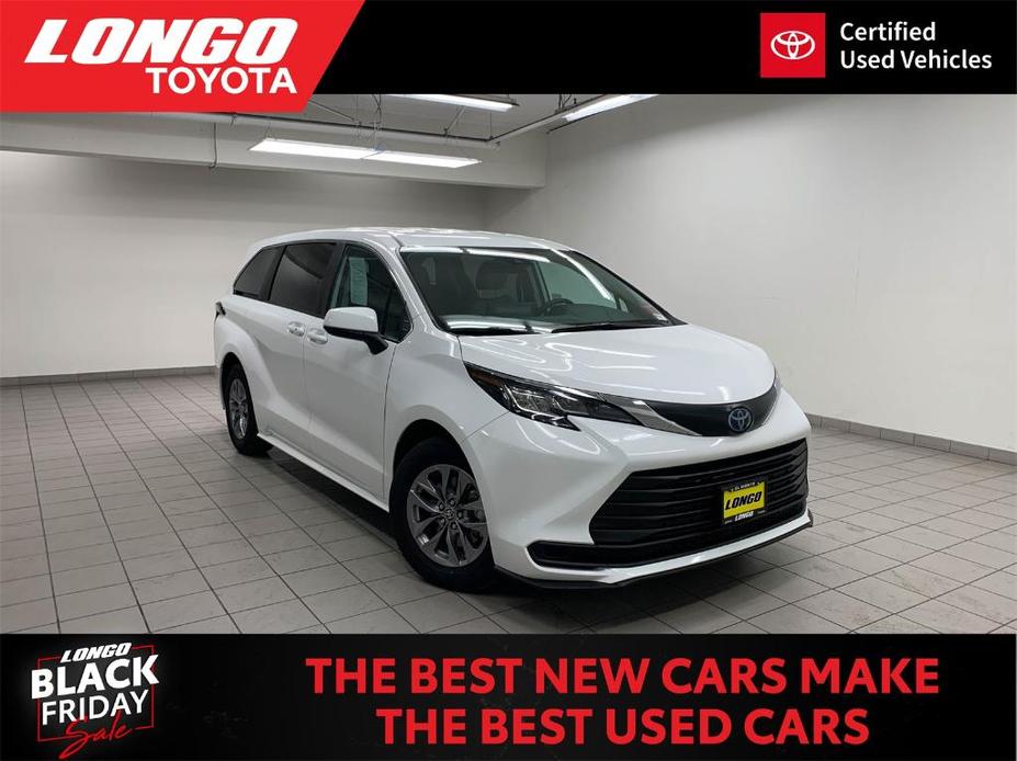 used 2023 Toyota Sienna car, priced at $42,688