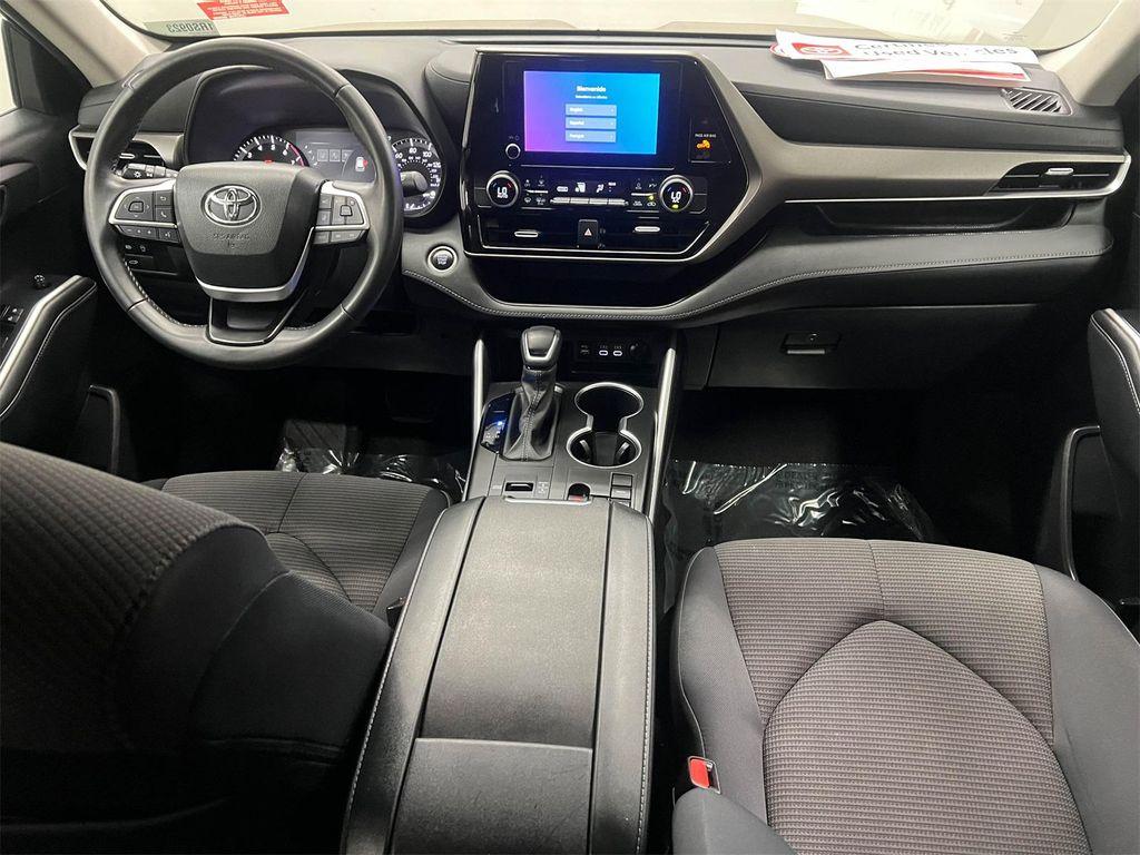 used 2024 Toyota Highlander car, priced at $36,788